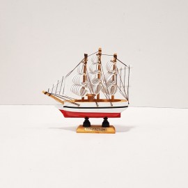 کشتی 3 بادبانه رنگ قرمز مینی