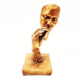 مجسمه رخ سیگار