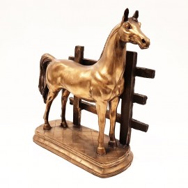 مجسمه اسب نرده ای 1