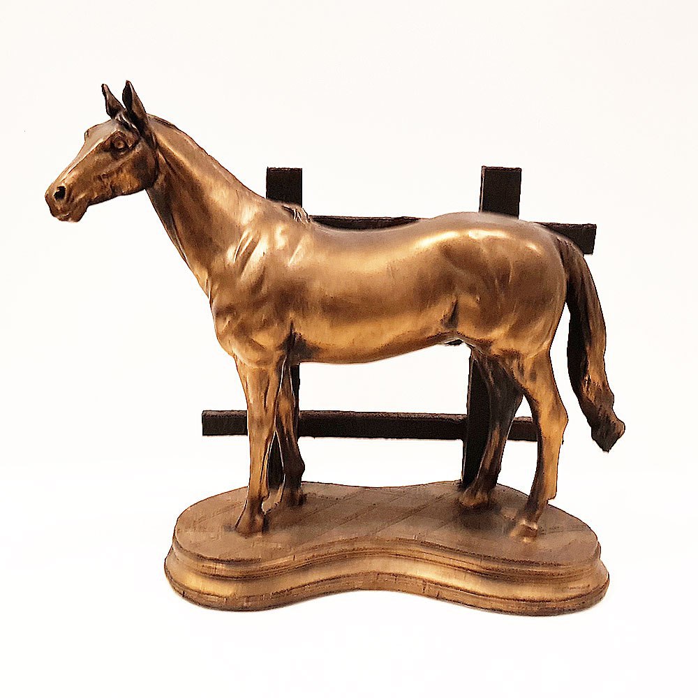 مجسمه اسب نرده ای 2